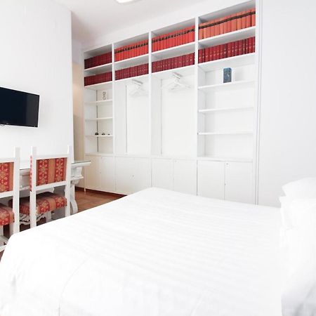 Duomo Charme Apartment ميلان المظهر الخارجي الصورة