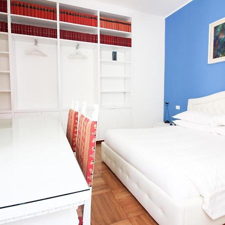 Duomo Charme Apartment ميلان المظهر الخارجي الصورة