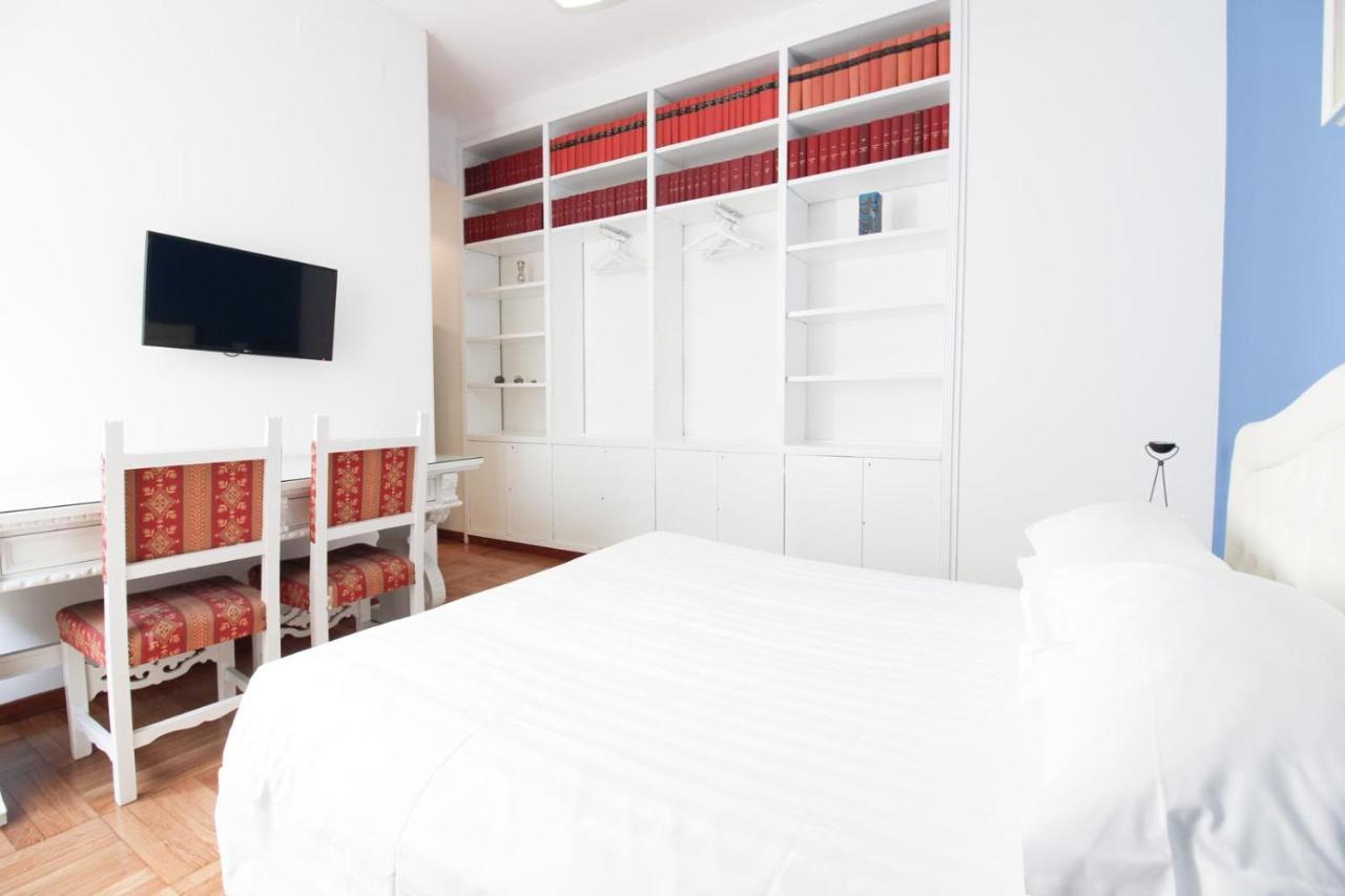 Duomo Charme Apartment ميلان المظهر الخارجي الصورة