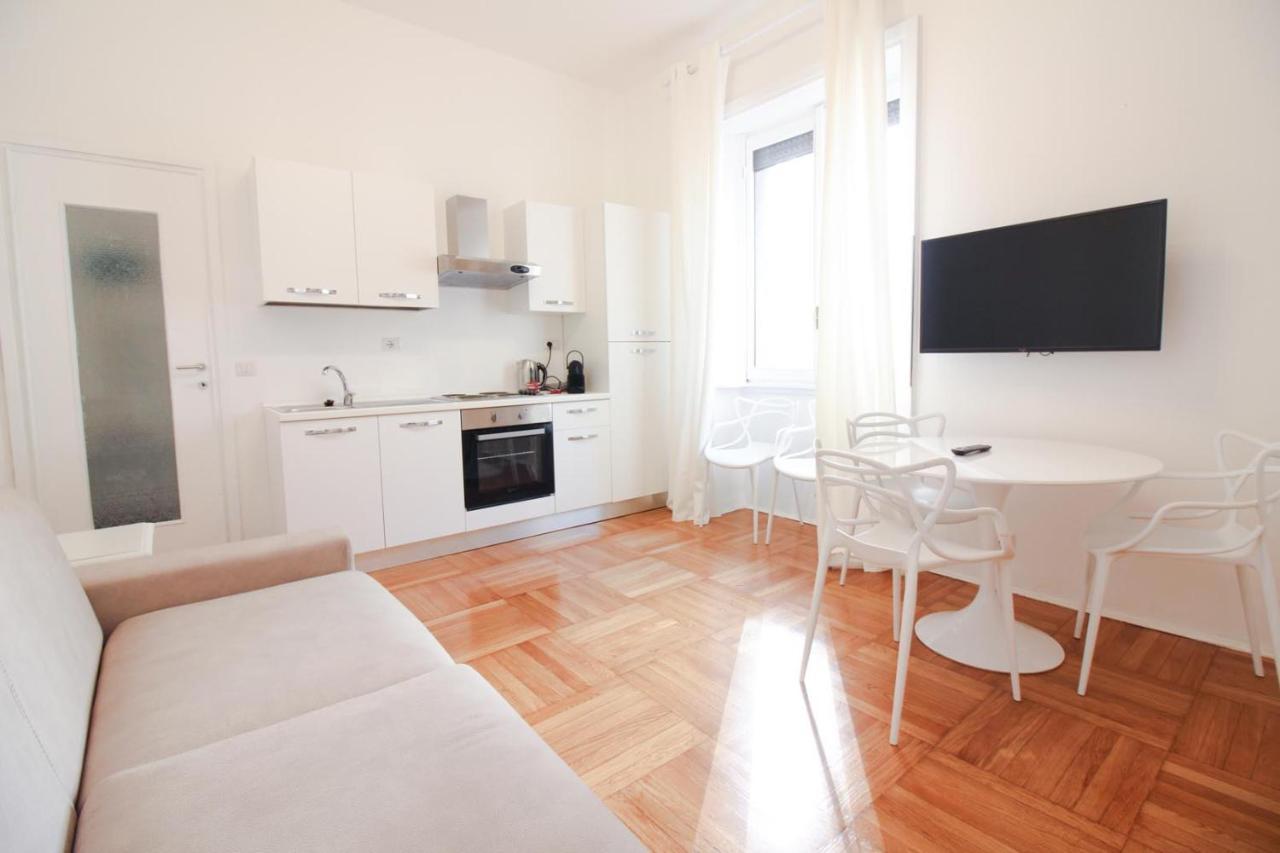 Duomo Charme Apartment ميلان المظهر الخارجي الصورة